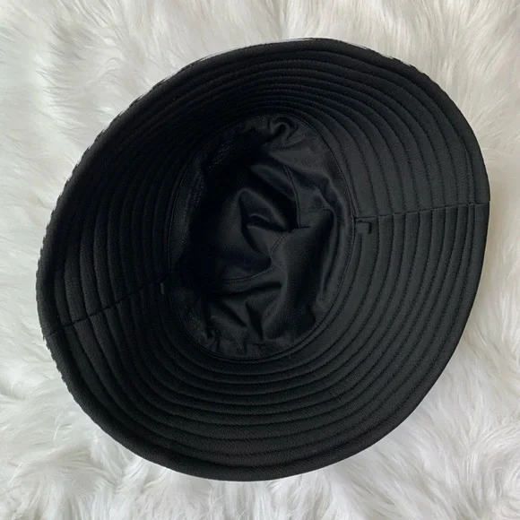 New Sun Hat - Picture 2 of 3